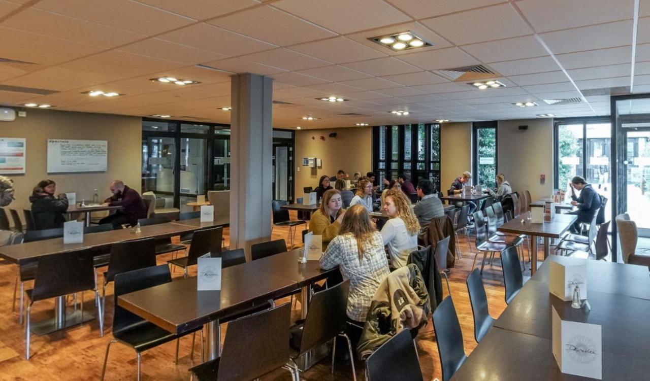Keynes College Hotel Canterbury Bagian luar foto