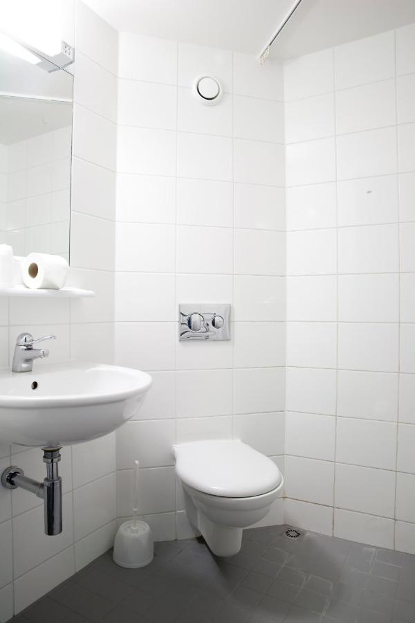 Keynes College Hotel Canterbury Bagian luar foto